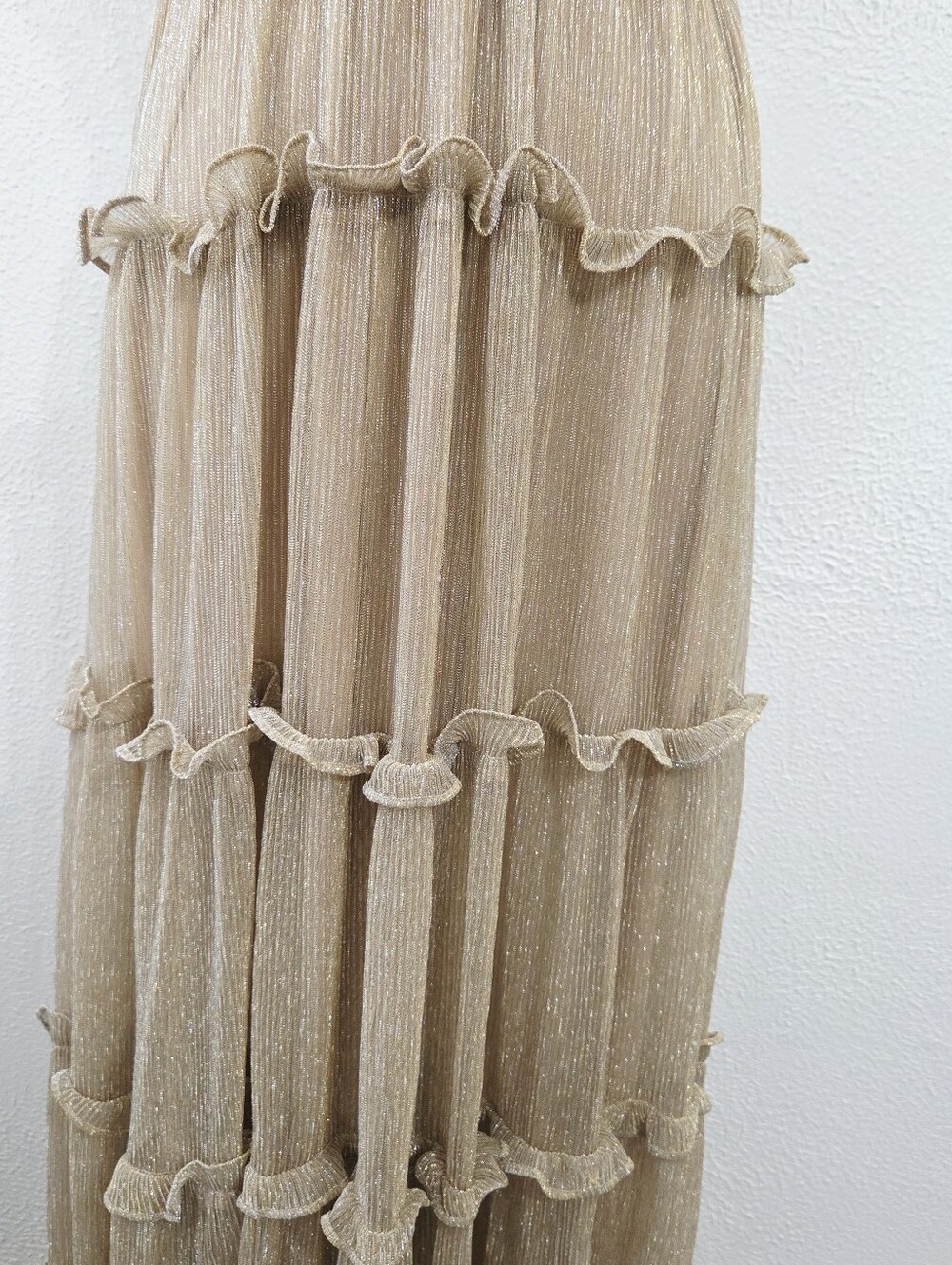 A Loves A Metallic gold Crepe formal dress Sleeveless Deep V-Neck maxi womens XS - Picture 5 of 8